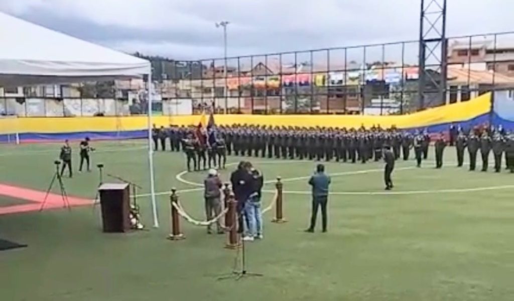 En una ceremonia se graduaron los aspirantes.