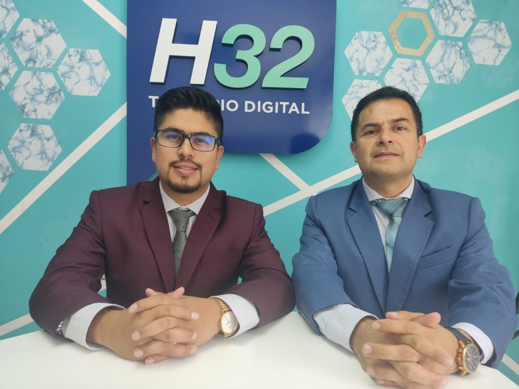 Ignacio David Chamba Briceño y Andrés Vallejo Aguirre dicen que la reincorporación del uniformado será en los próximos días.