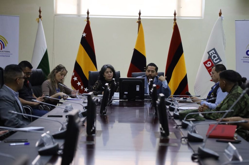 Los integrantes de la Mesa de Seguridad Electoral se reunieron ayer.