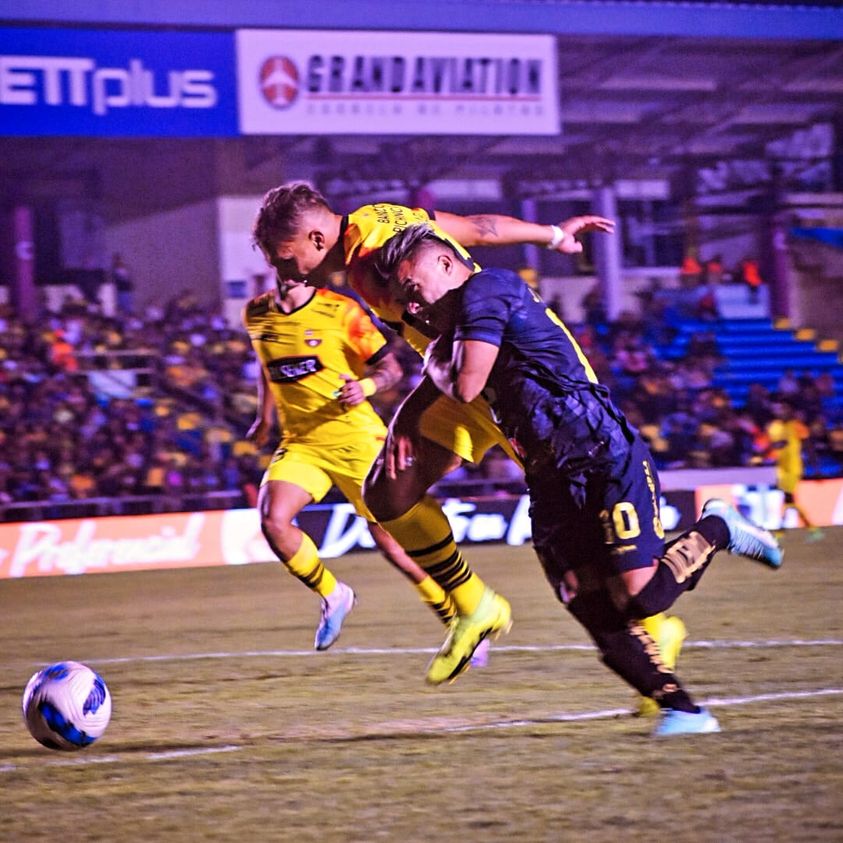 Libertad no pudo hacer respetar su condición de local.