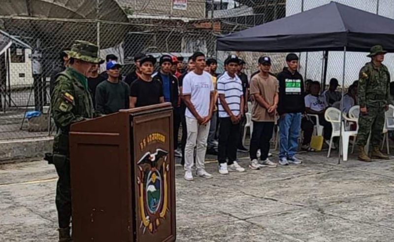 El sábado y domingo últimos los jóvenes se enrolaron al Ejército.