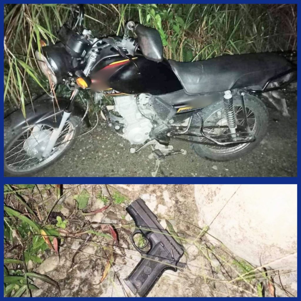 En la maleza de un tramo de la vía Troncal Amazónica los malhechores dejaron ese vehículo y la pistola.