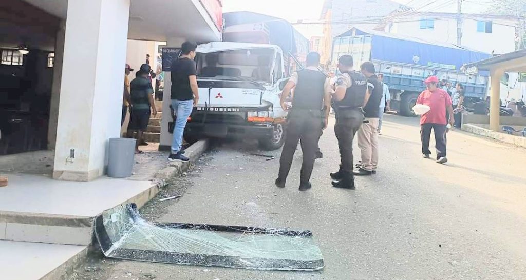 A eso de las 09:00 habría ocurrido el revés.