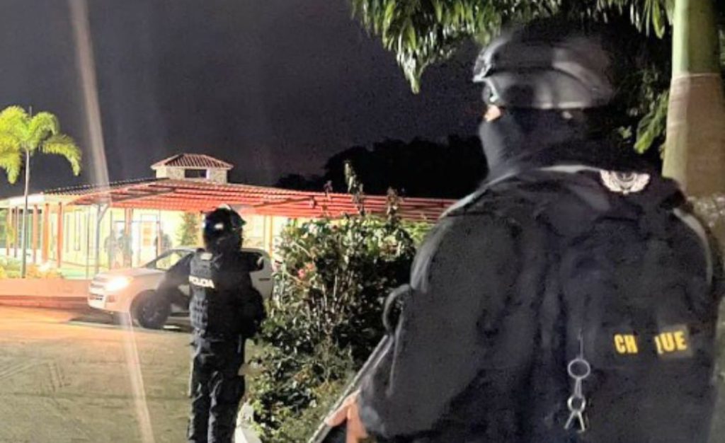 Las unidades élites de la Policía Nacional intervinieron en el operativo.