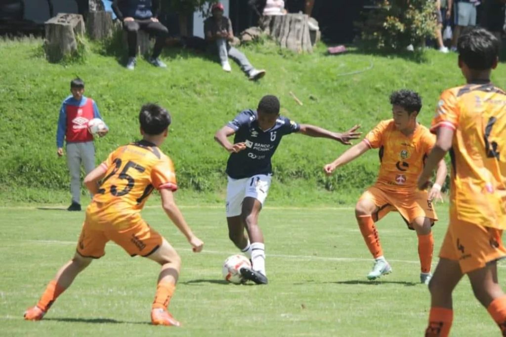 Libertad no logró consolidarse en la primera fecha.