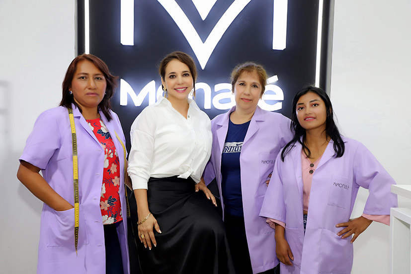 A través de su taller, ayuda a la mujer, madre de familia y cabeza de hogar.