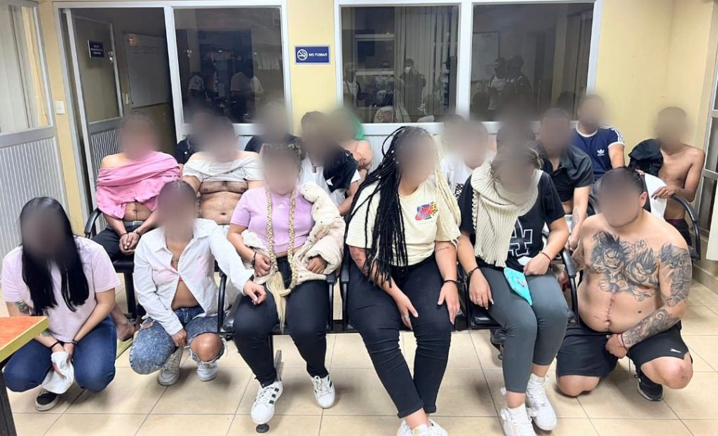 En las próximas horas se resolverá la situación jurídica de los aprehendidos.