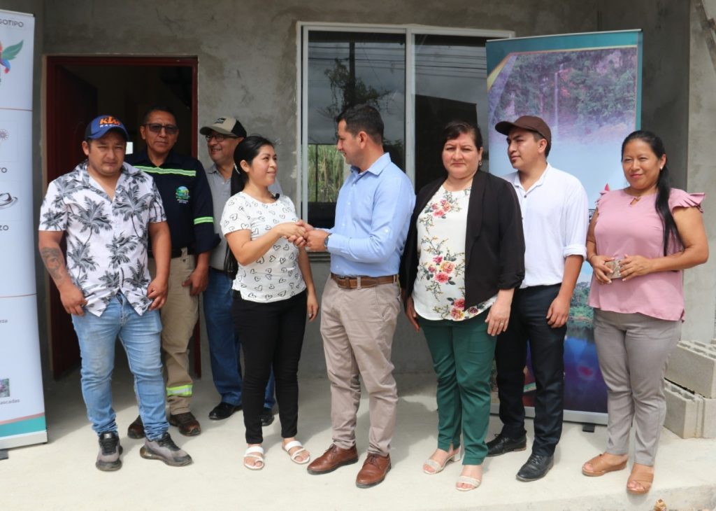 La entrega se cumplió mediante un acto especial, realizado este martes, 2 de abril de 2024.