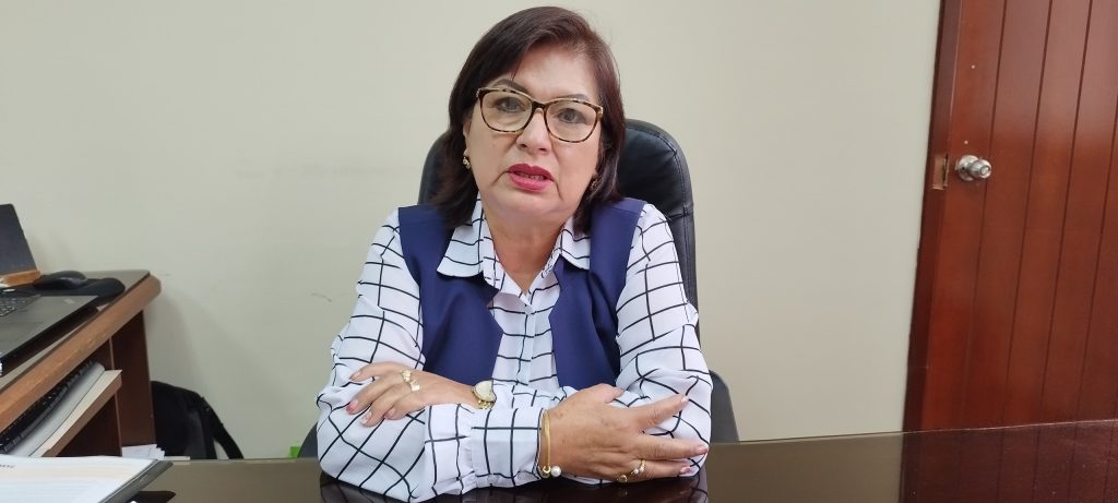 Elvia Zhapa, vicerrectora Académica de la UNL.