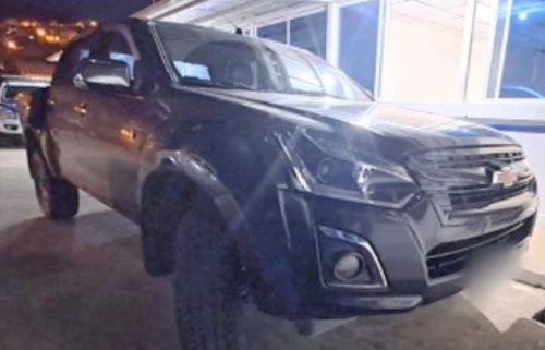 El vehículo tiene inconsistencias numéricas y el chasis y motor.