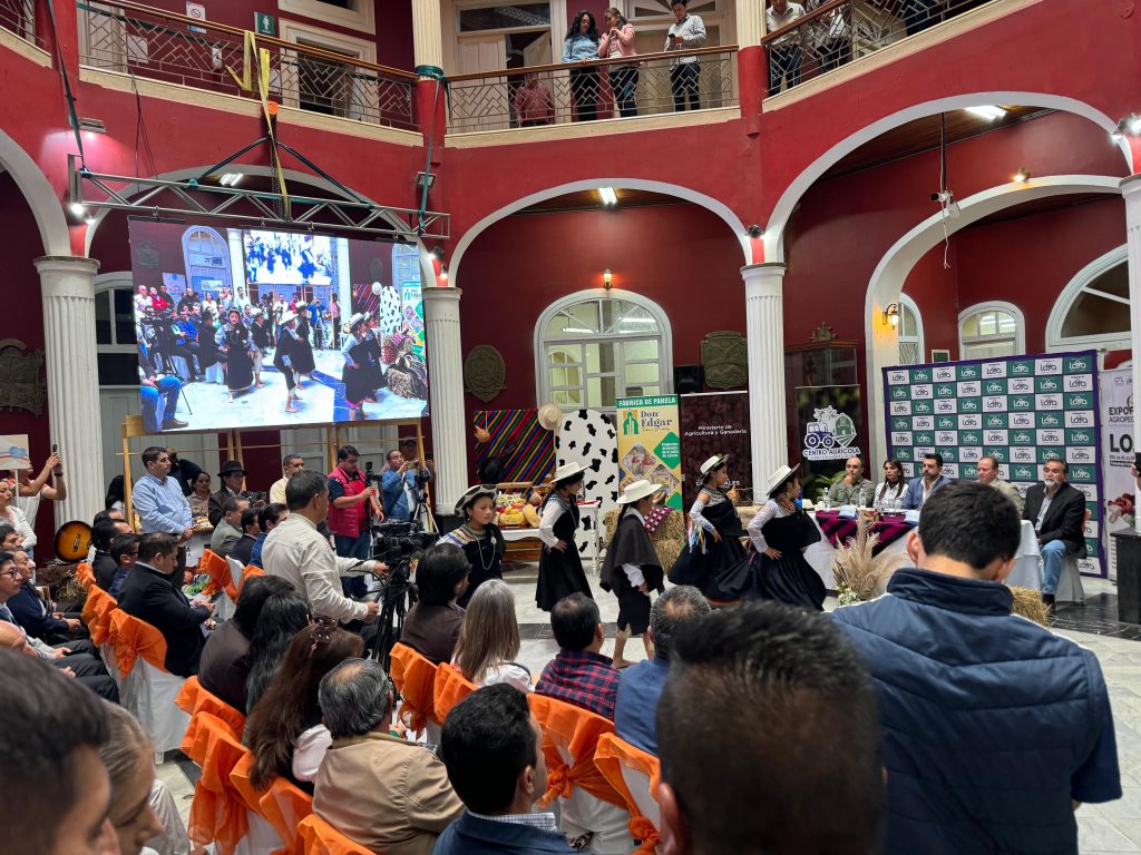 Las autoridades invitan a participar del evento.