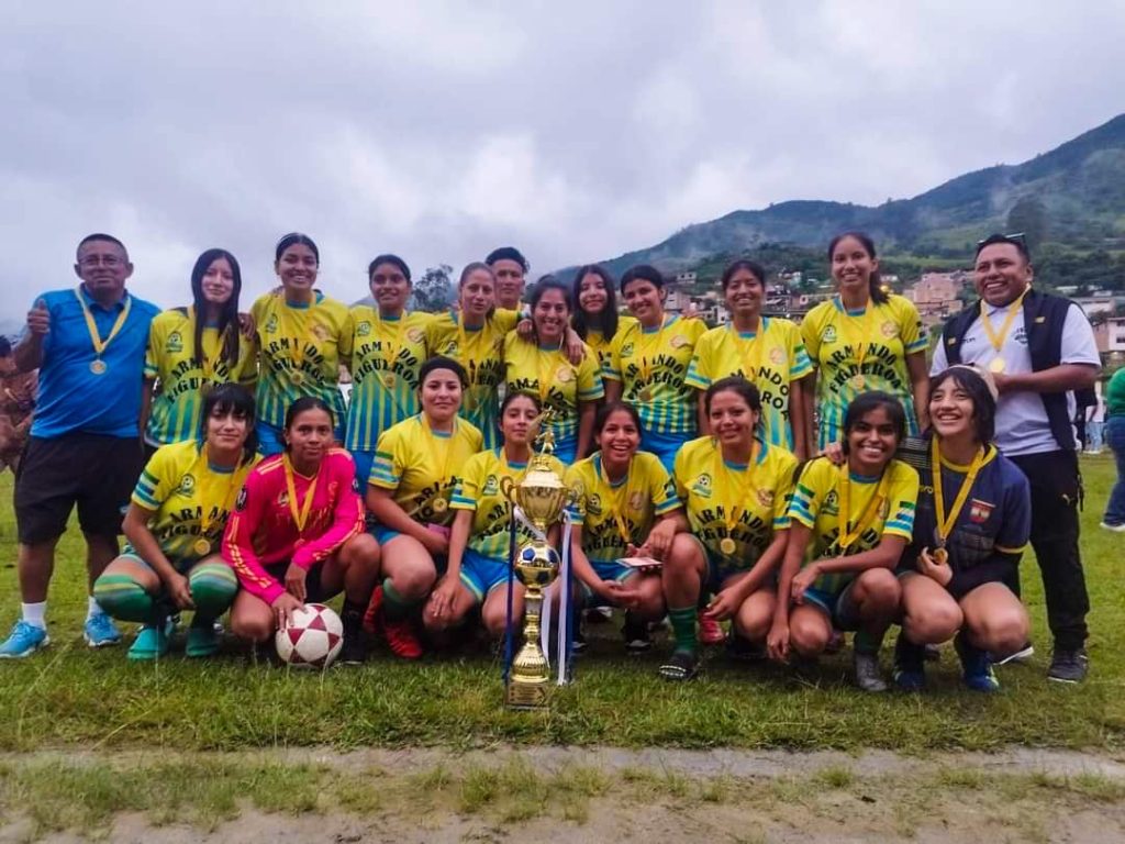 La categoría damas (Catamayo) realizó una destacada actuación a lo largo del campeonato.