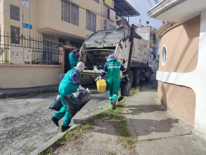La recolección de desechos sólidos viene fallando desde hace tiempo en la ciudad de Loja y las parroquias.