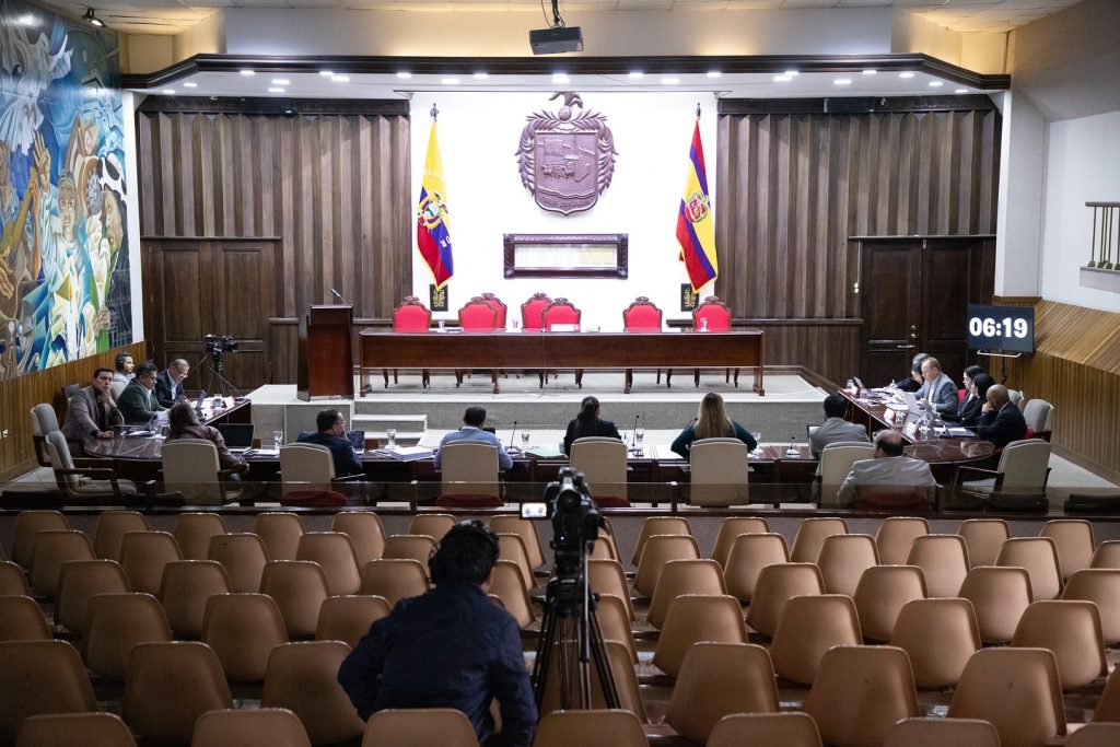 El Cabildo sesionó en la mañana de ayer.