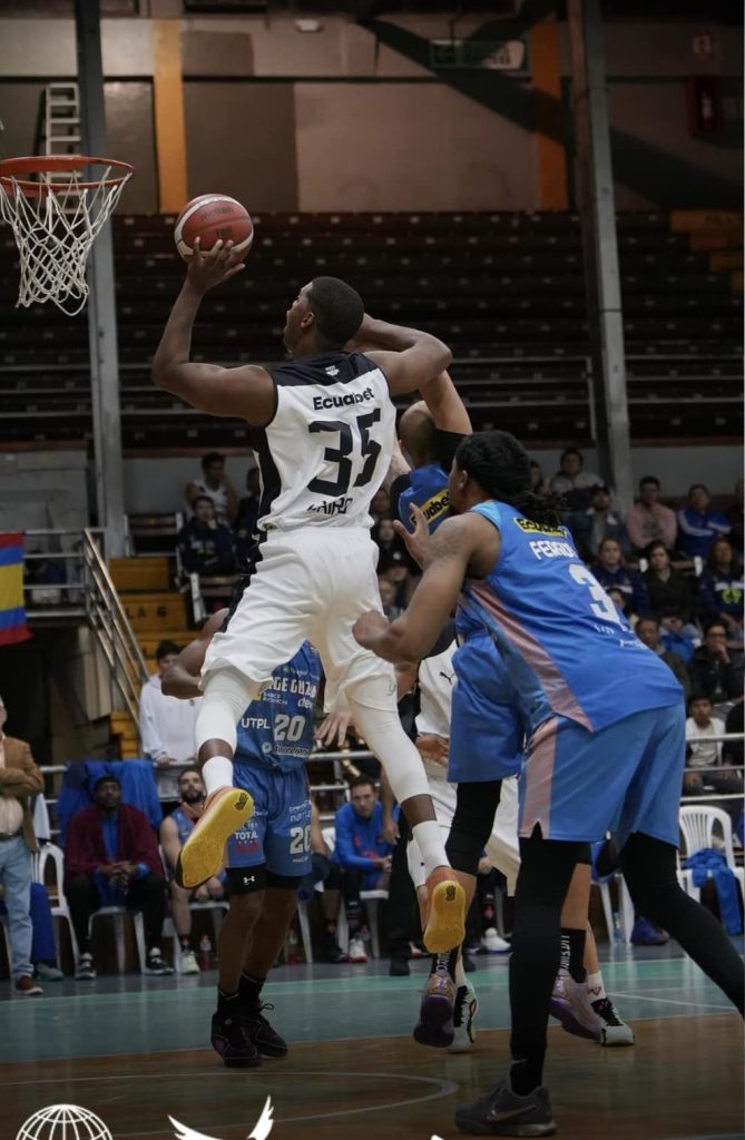 Un gran compromiso se desarrolló en la noche del lunes.