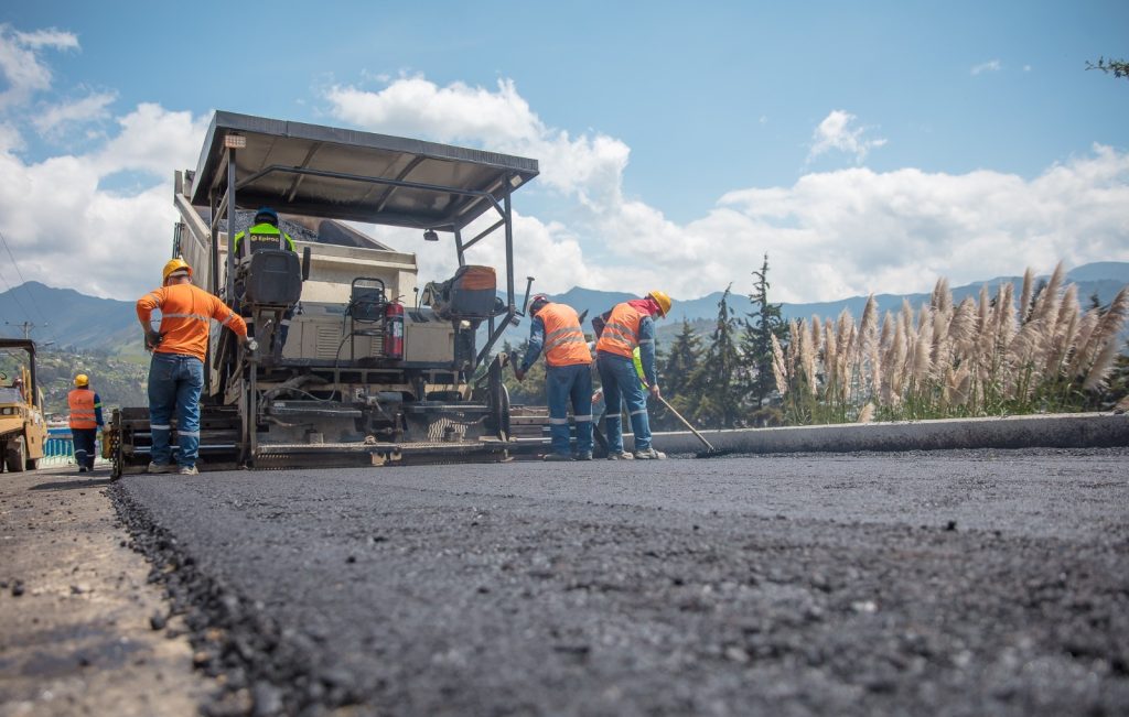El Municipio continúa con la terminación unilateral del proceso de contratación.