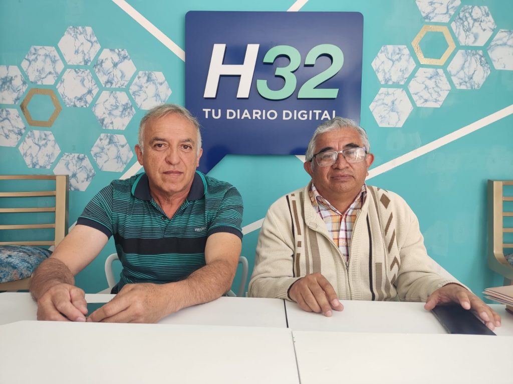 Luis Enrique Piedra y Carlos Villacís Suárez, de la Fundación Cívica San Sebastián, invitan a la comunidad lojana a sumarse a la caminata.