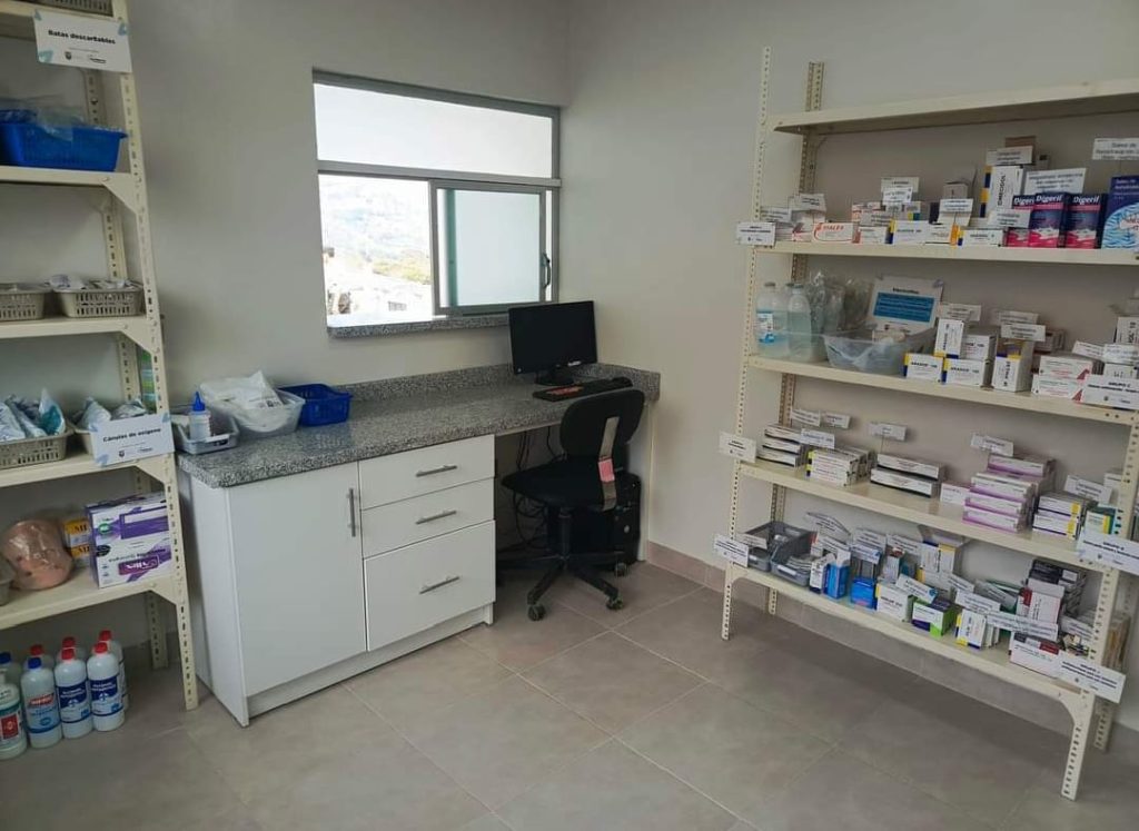 La entidad brinda atención, de lunes viernes, a través de una médica, tres enfermeras y cada 15 días visita un odontólogo.