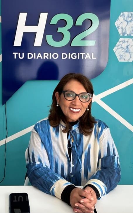 Esmérita Cherres Madrid, jefa de Admisión y Promoción del centro de estudios superiores del vecino país del sur.