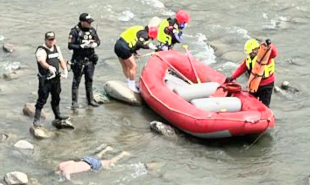 De 25 a 30 años tendría el fallecido.