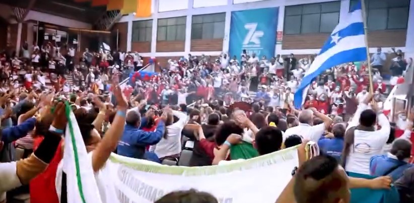 Es una actividad que busca acercar a la comunidad con el Señor.