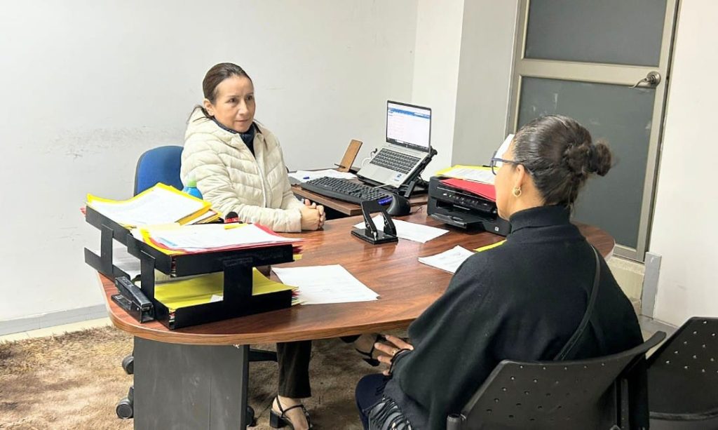 La asesoría y el patrocinio jurídico gratuito se ofrece a la comunidad.