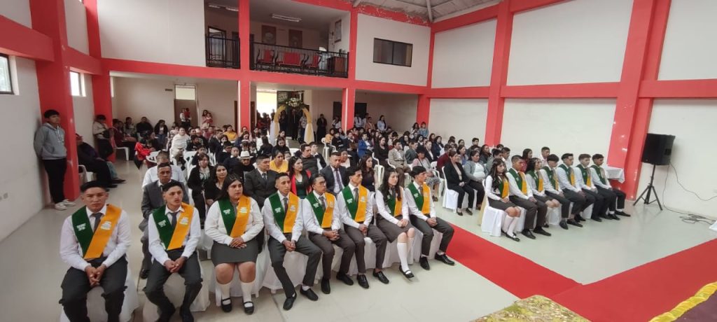 La ceremonia solemne se cumplió en las instalaciones del Gobierno Parroquial de Celén.
