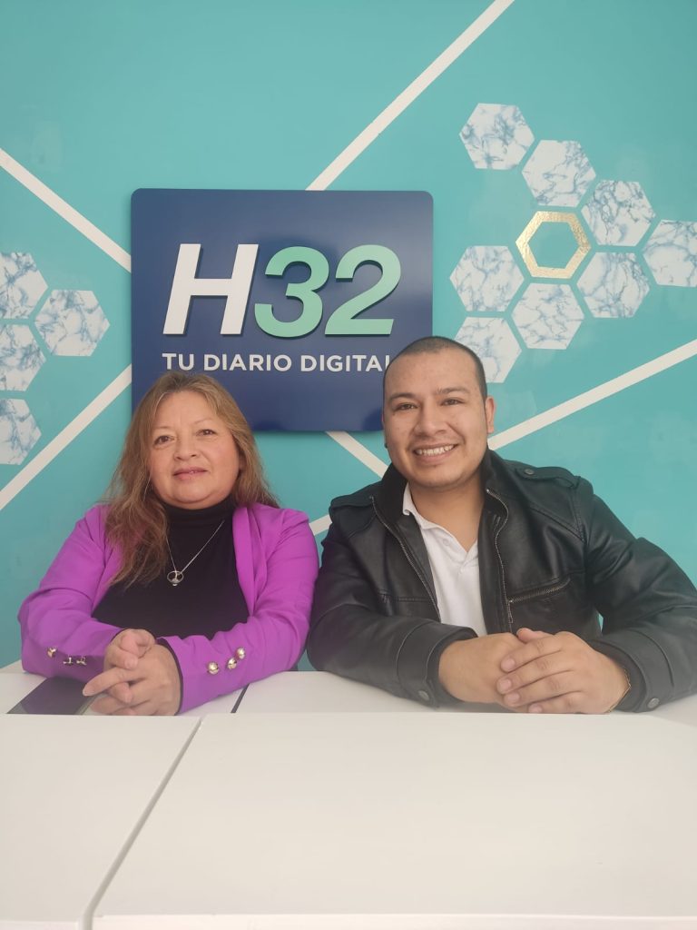 María del Rocío Buele Ramírez, presidenta del gremio, y Pablo Stone invitan a los socios a participar de la programación.