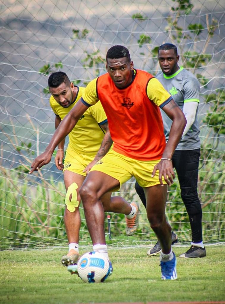 Libertad entrenó con normalidad durante la semana.