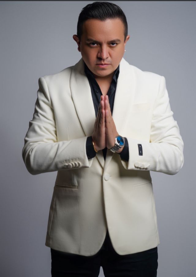 Claudio Lozano invita a la comunidad a que acuda a su concierto.