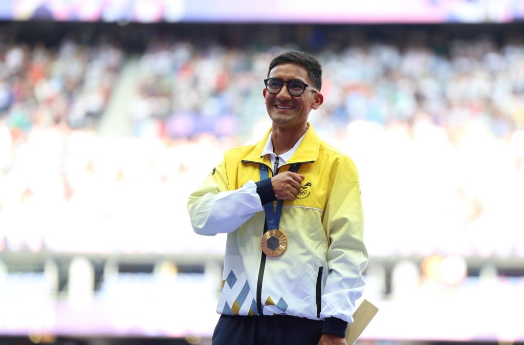 Daniel Pintado en París, 2024: El cuencano hizo historia al consagrarse campeón olímpico en los 20 kilómetros marcha, devolviendo a Ecuador al podio más alto después de 28 años.