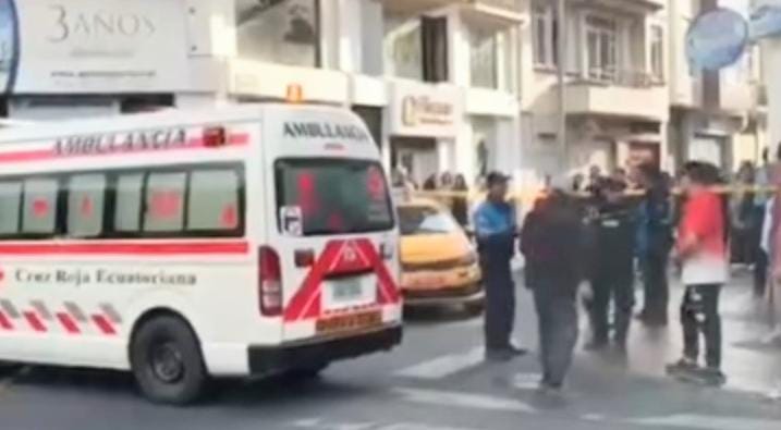 El accidente de tránsito ocurrió en la esquina de las calles Olmedo e Imbabura.