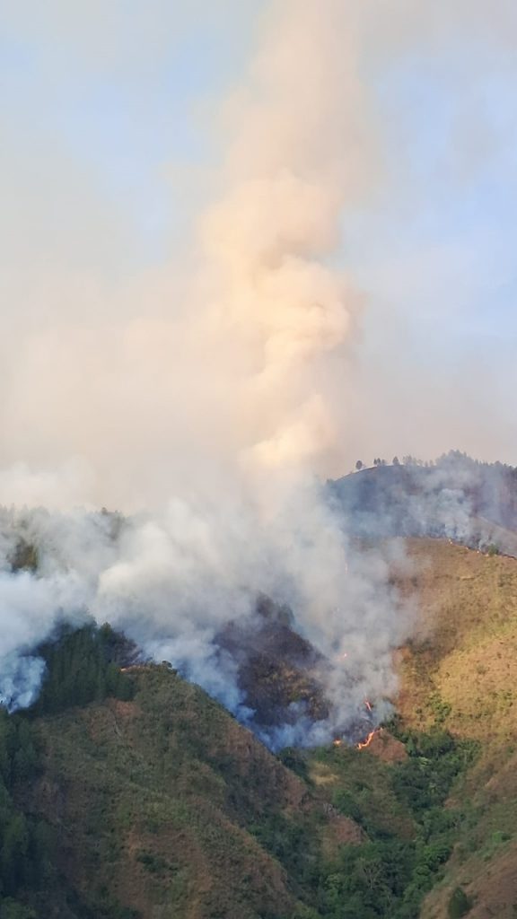 El COE Cantonal se encuentra en sesión permanente. (Fotografía cortesía Mauricio Japón)
