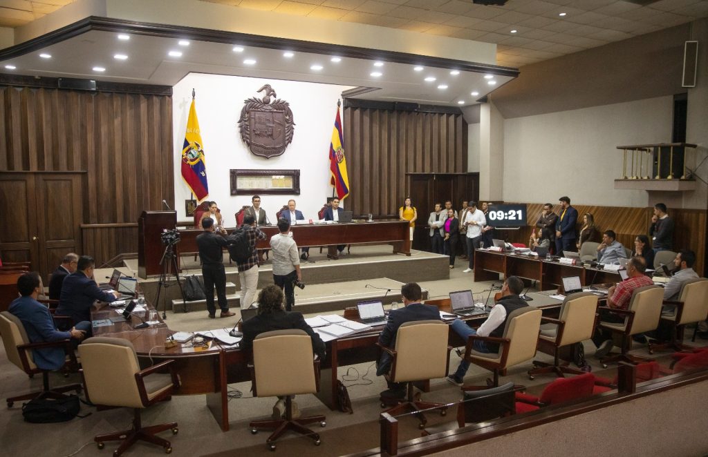 La reunión se cumplió en el Salón de Cabildo.