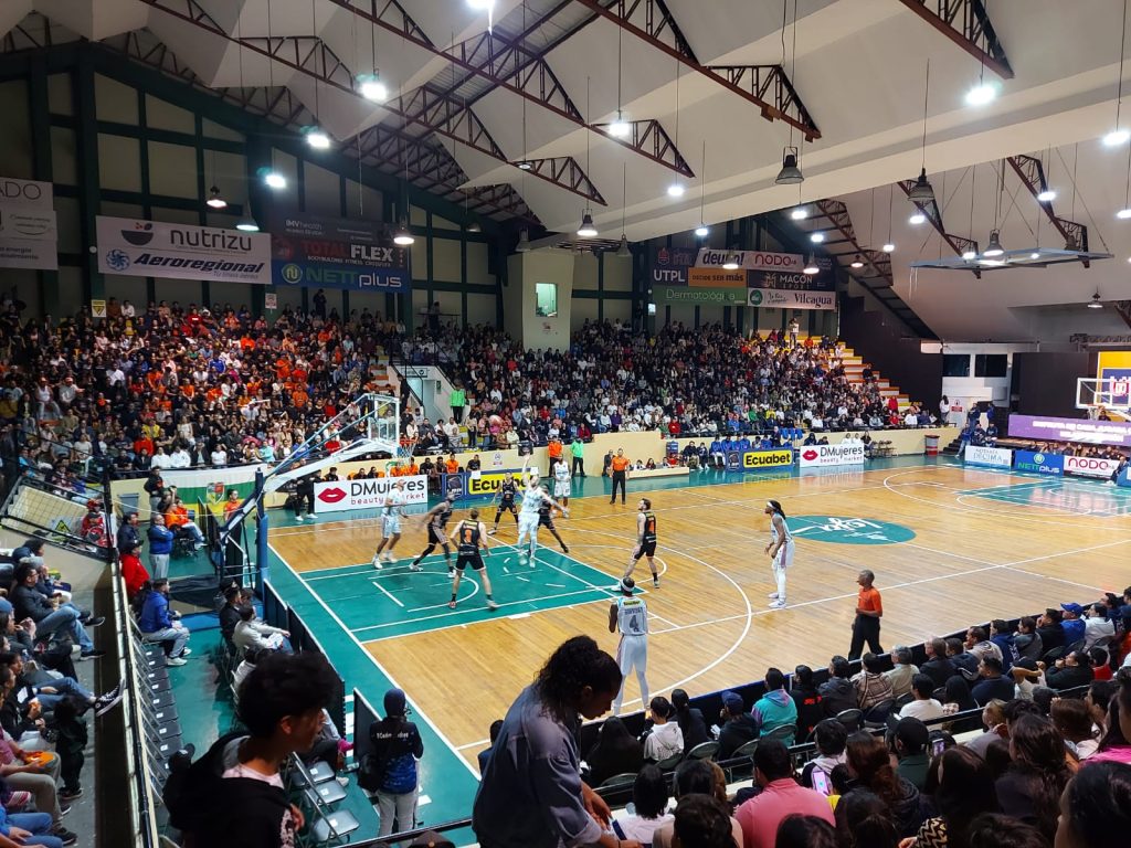 Un gran compromiso se cumplió en la noche del martes.