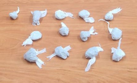 Son 86 gramos de marihuana que se encontró al adolescente.