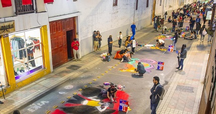 Los comerciantes deben conseguir el permiso para participar.