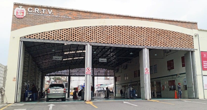 Así lucía, ayer, el Centro de Revisión Técnica Vehicular del Municipio de Loja.