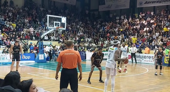 El equipo lojano hizo un gran compromiso, incluso remontando un marcador que fue de hasta 15 puntos.