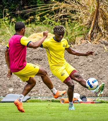 El equipo viene trabajando con normalidad.