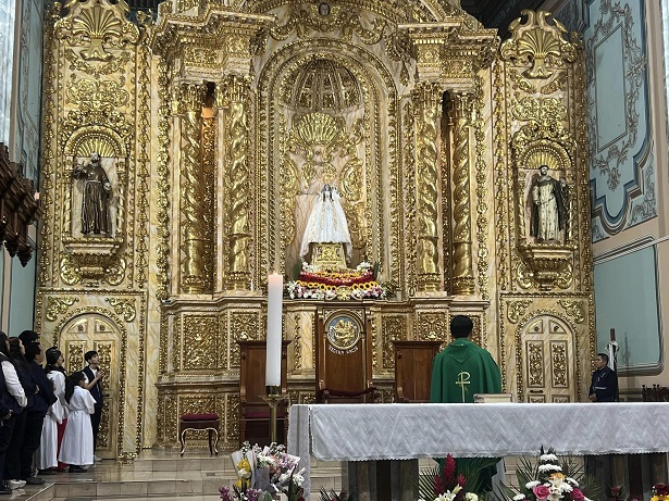 La Imagen de la Reina del Cisne se encuentra en la Catedral de Loja.