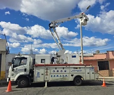 Los cortes de energía eléctrica tienen en vilo al país.