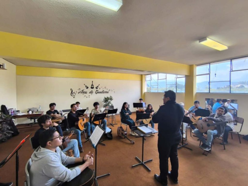 Todos los eventos serán en el teatro Benjamín Carrión Mora y la entrada es libre.