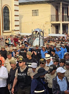 Miles de devotos participaron de la peregrinación.