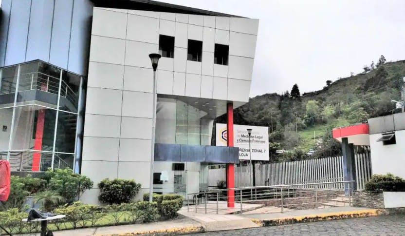 El cadáver fue llevado a la morgue del Servicio Nacional de Medicina Legal y Ciencias Forenses.