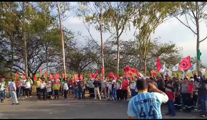 Los trabajadores esperan soluciones que garanticen el respeto de los acuerdos establecidos.