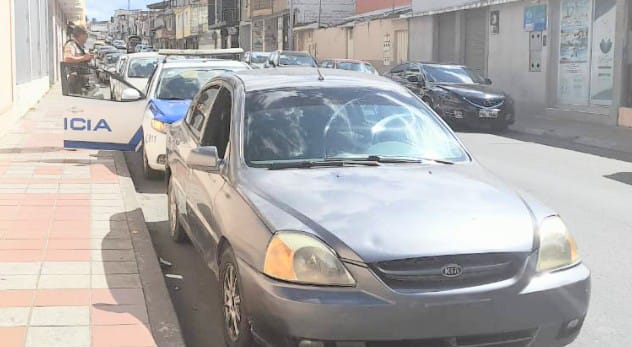 El automóvil fue localizado el último domingo al sur de la localidad.