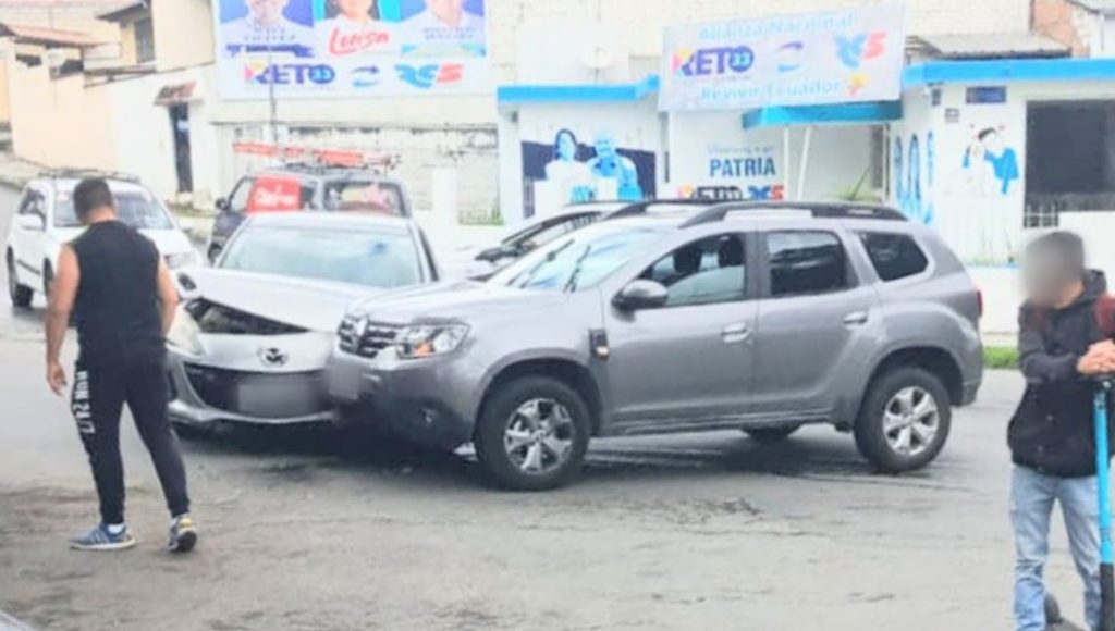 El accidente de tránsito ocurrió a eso de las 11:00.
