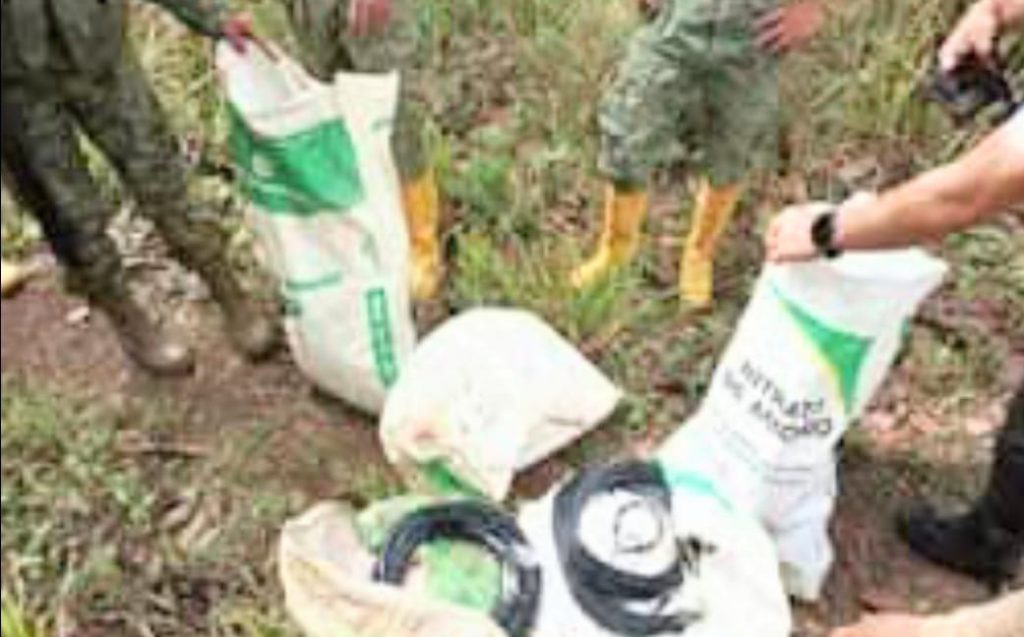 El material incautado por los militares fue entregado a la Policía Nacional.