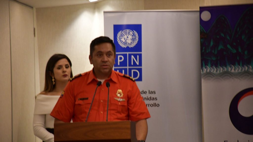 Pablo Rodrigo González Muñoz, presidente de la Mancomunidad de Bomberos de la provincia de Loja, agradece a las entidades por el apoyo.